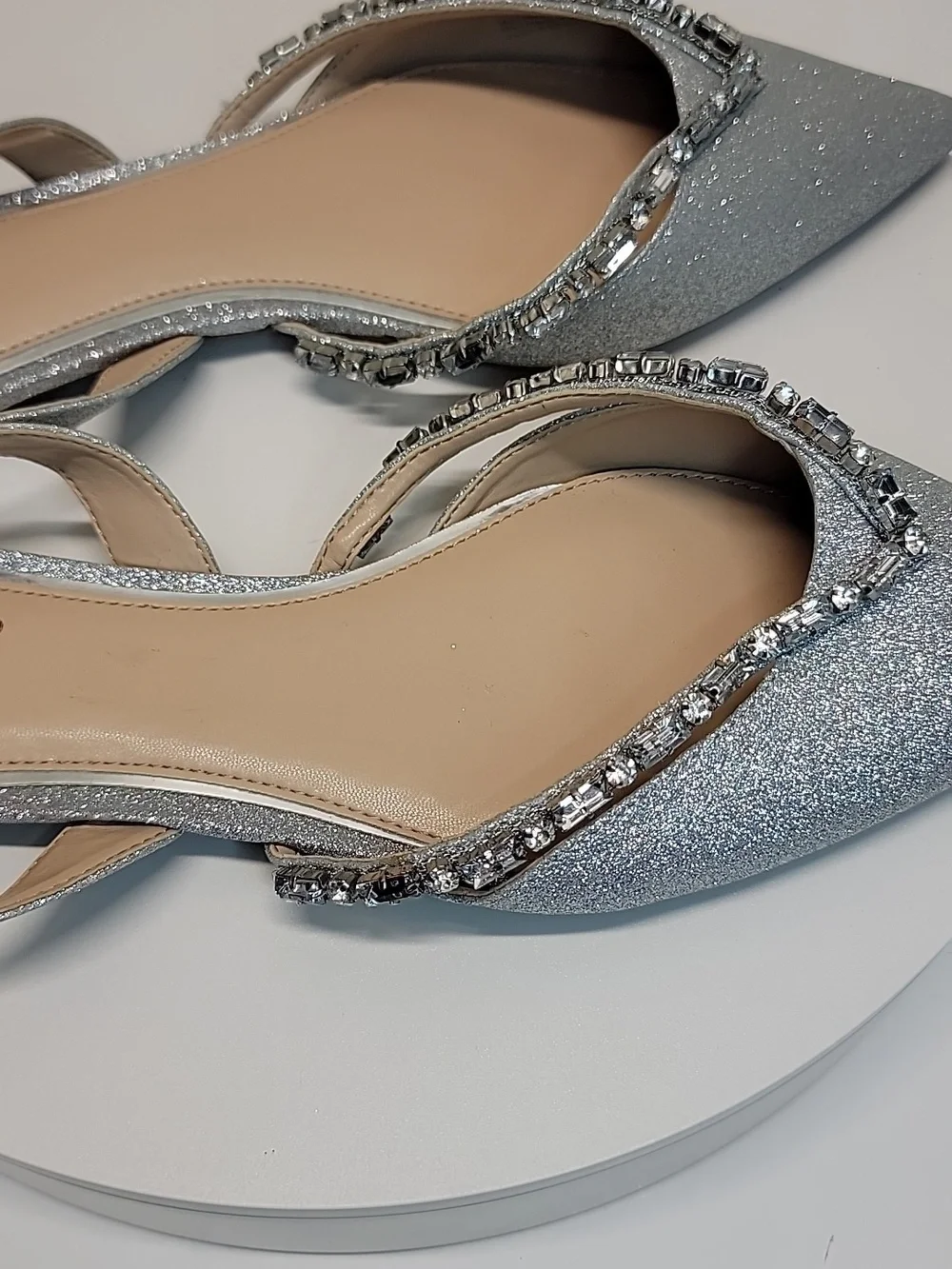 Badgley Mischka NEW IN BOX Silver Glitter Pointed Slingback Ballet Flats